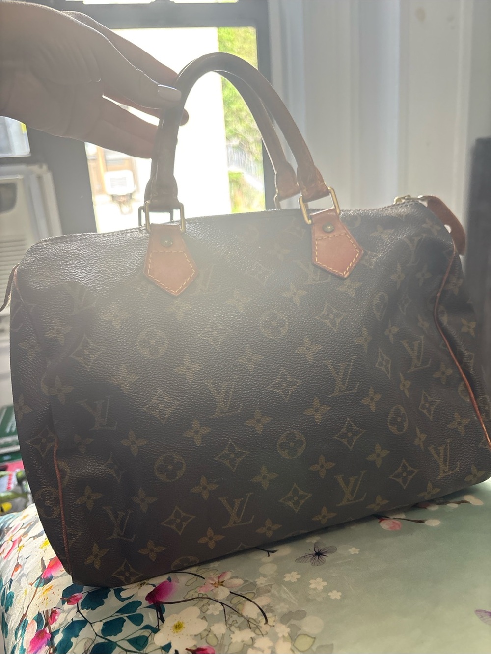 Authentic Louis Vuitton Speedy Monogram Bag w/ Lock, Key & Dust Bag -France 2018